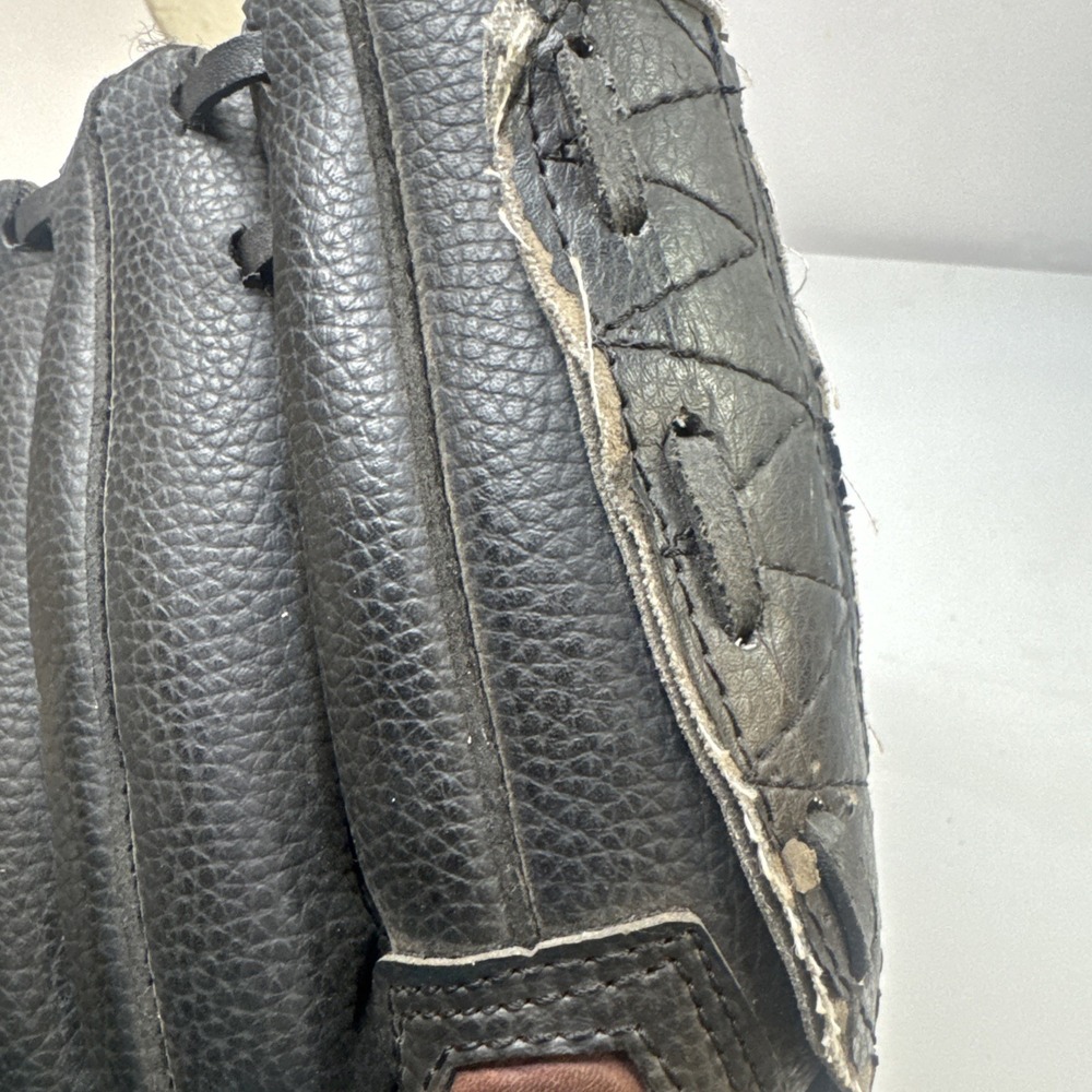 Wilson Softball Elite Glove Rt Hand Throw 13"‎ Blk Brown A2477 EUC - Picture 9 of 12